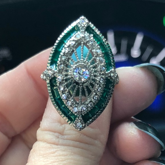 Last 1!Hot oversized estate inspired cocktail ring - Picture 6 of 7